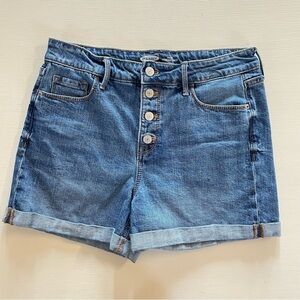 Old Navy Classic Blue Jean Shorts Women’s Size 6 Button Fly High Rise Denim